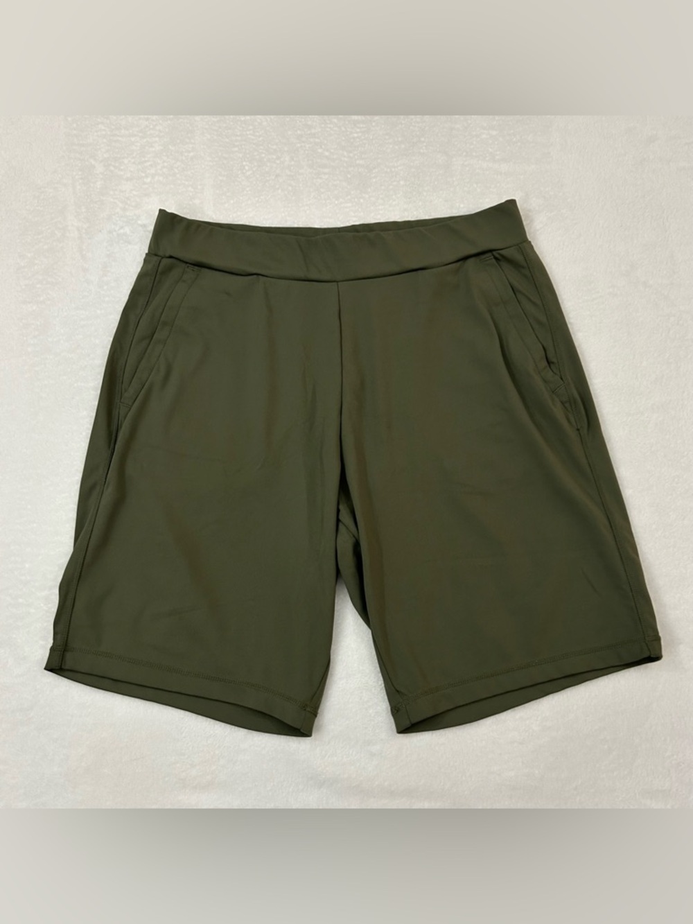 32 Degrees Cool Olive Green Athletic Performance Gym Workout Running Shorts Sz L
